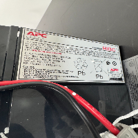 APC Battery Cartridge Replacement image 3